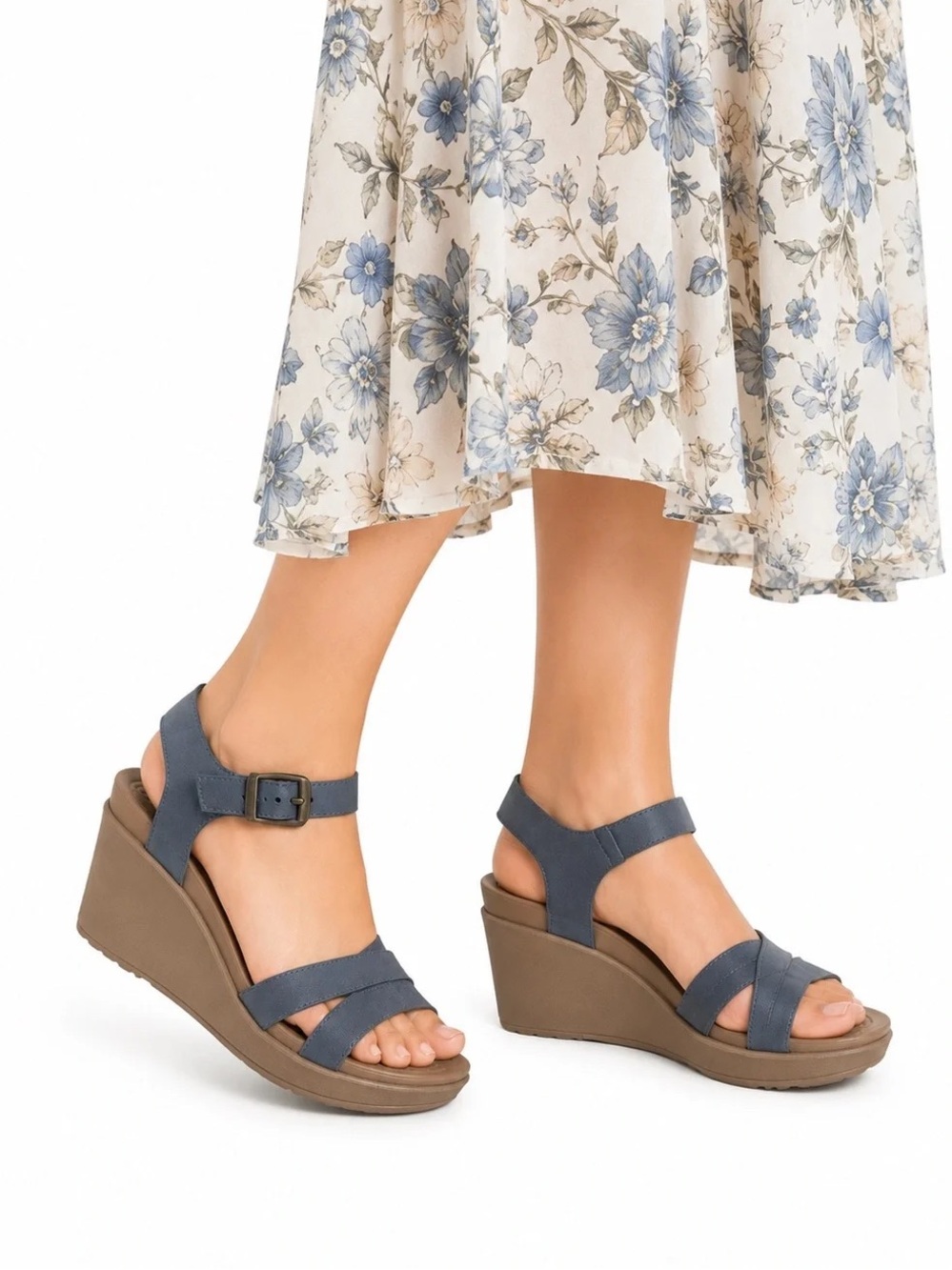 Crocs NWT Leigh II Ankle Strap Wedge Sandals